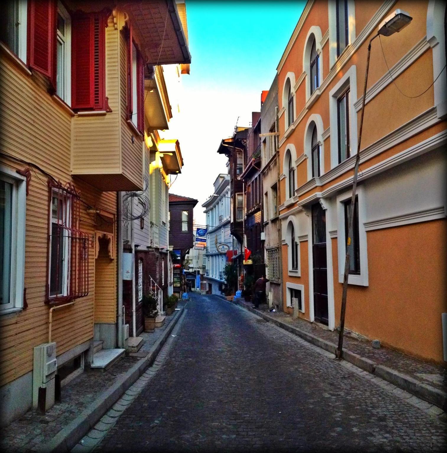 Naz Wooden House Inn Istanbul Exterior photo