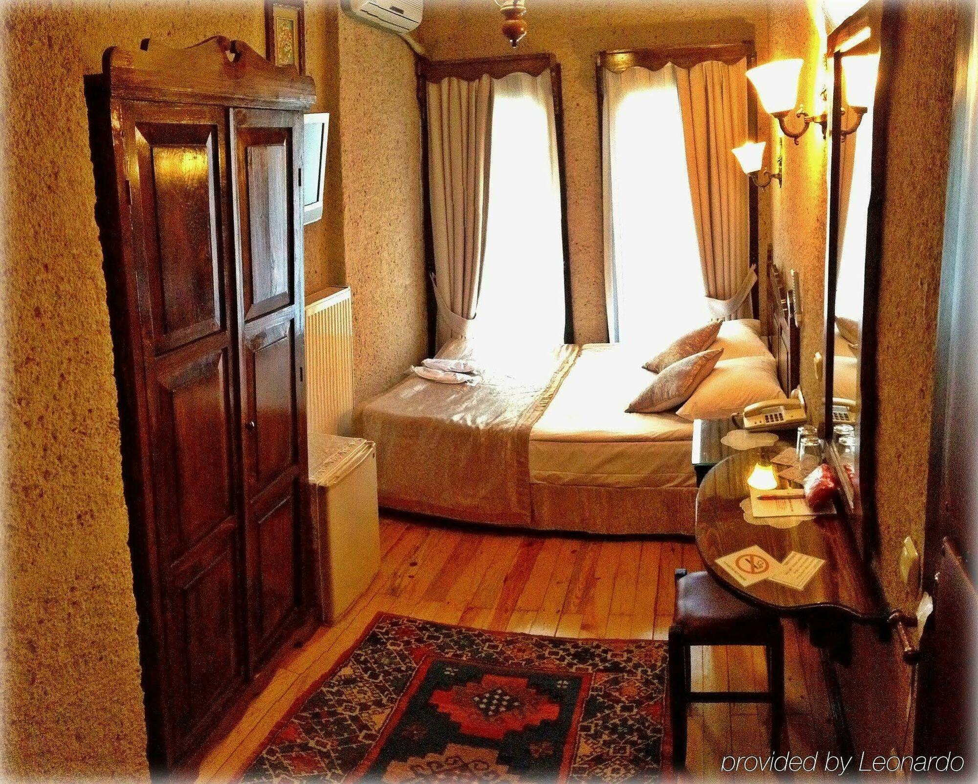 Naz Wooden House Inn Istanbul Exterior photo